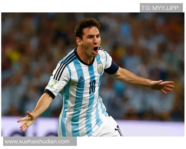 历史足球巨星人物传记:他们如何塑造了现代足球的辉煌篇章